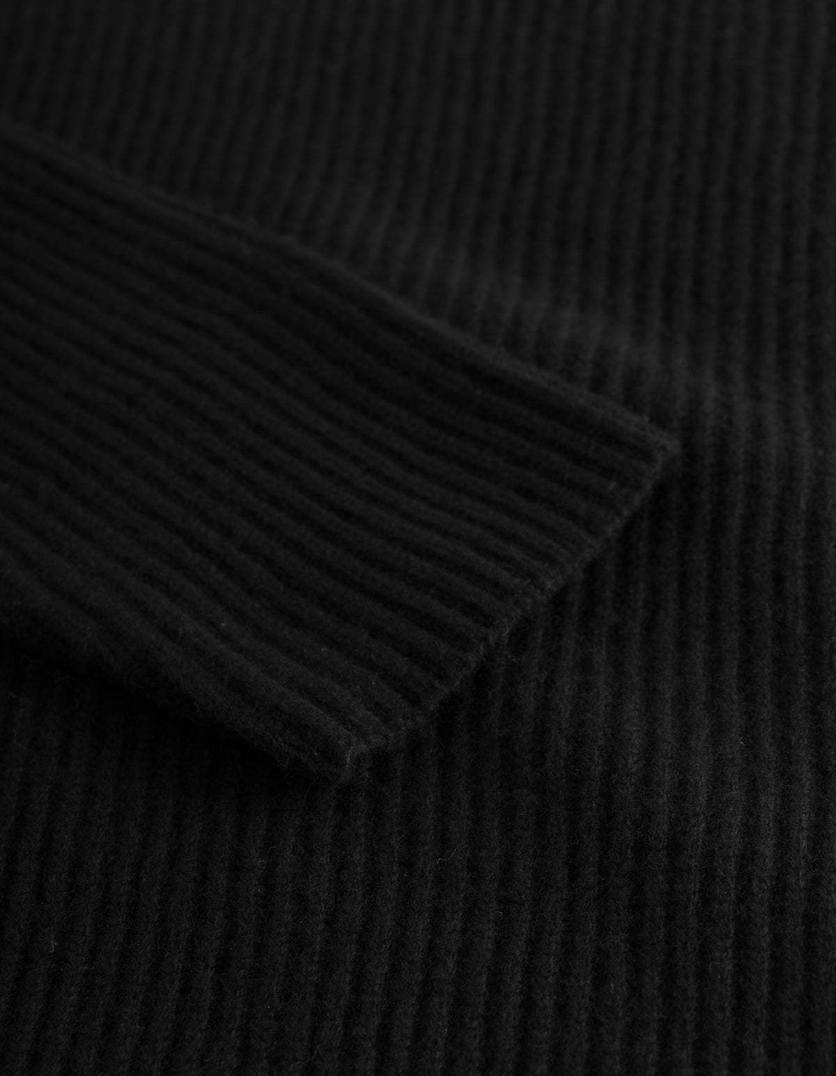 Les Deux Long-sleeved Wool Sweater In Black