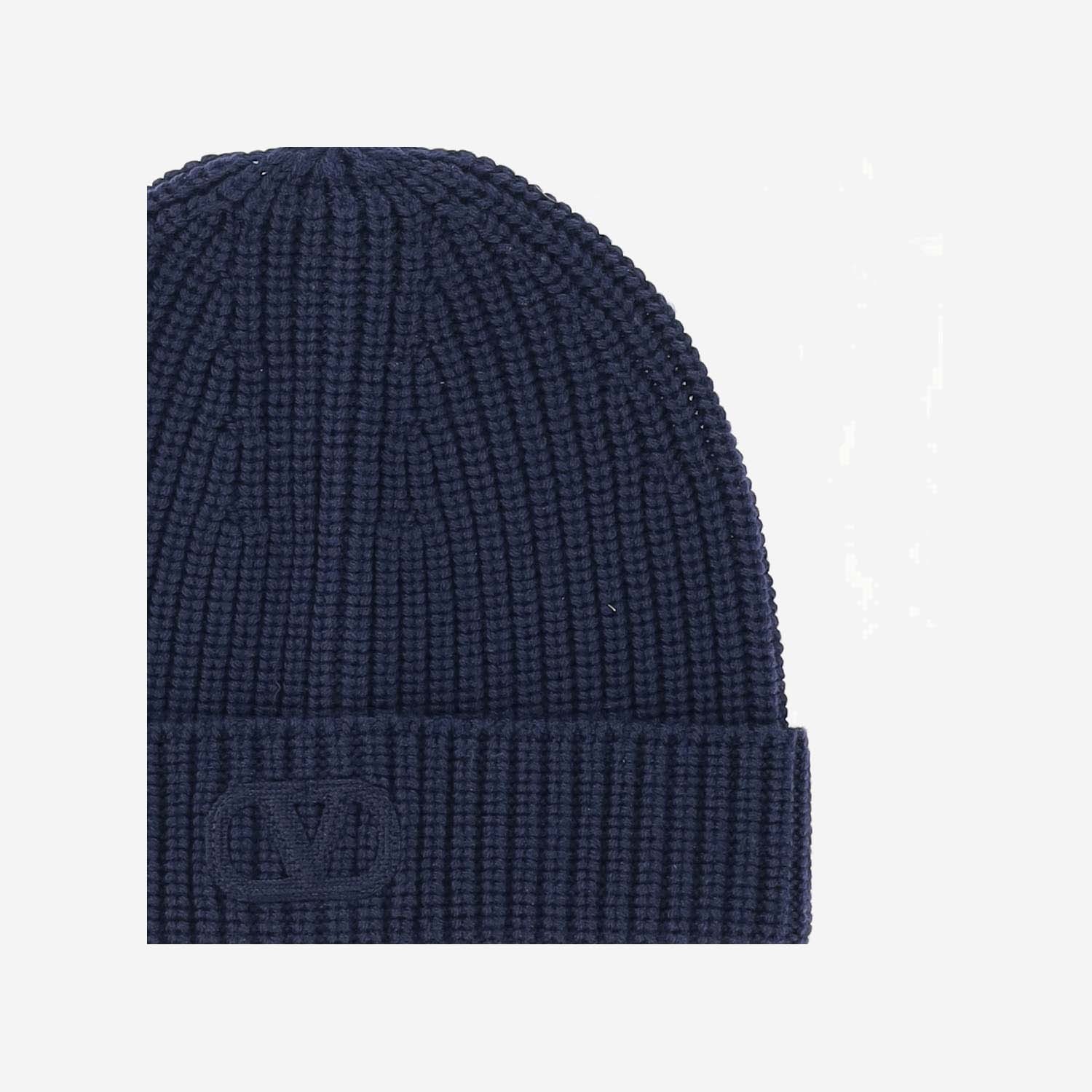 Valentino Vlogo Knitted Beanie In Black