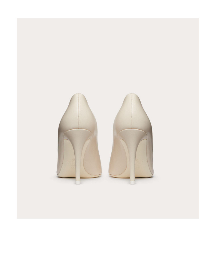 Valentino Rockstud Alcove 90mm Pumps In White