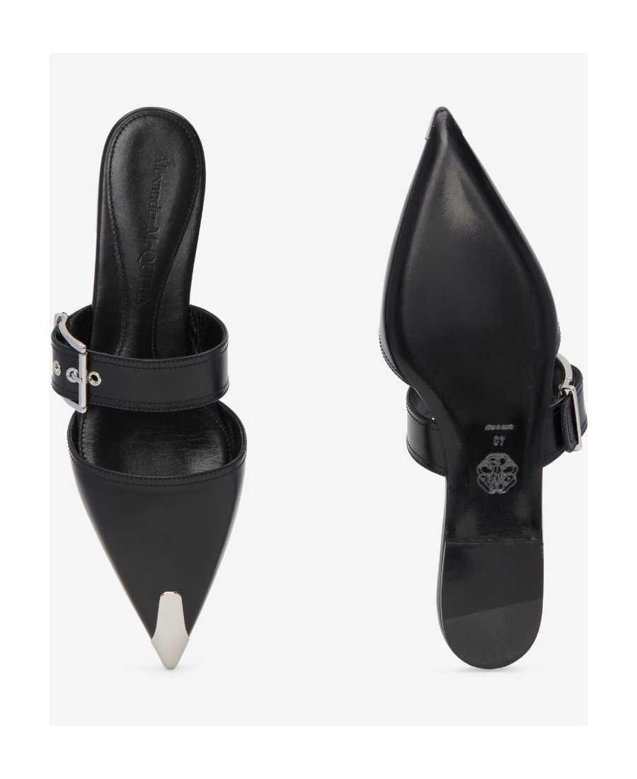 Alexander Mcqueen Buckle-detail Leather Pumps In Black