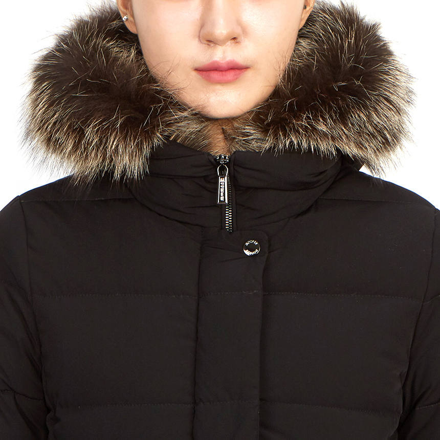 Moorer Long-sleeved Hooded Down Jacket In Black