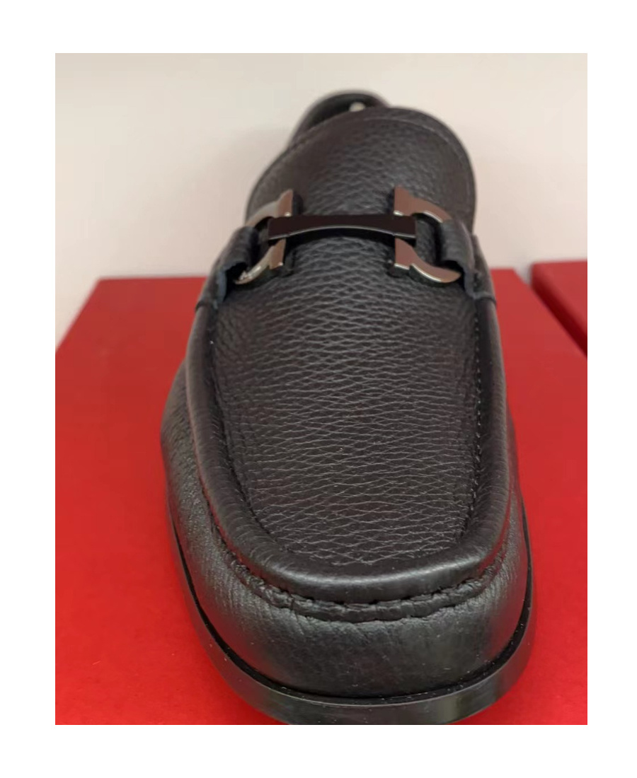 Ferragamo Leather David Loafer With Gancini Hook For Men In Black