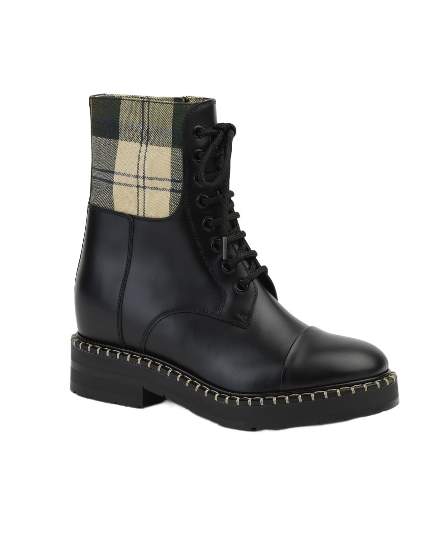 Chloé X Barbour Checked Combat Boots In Black