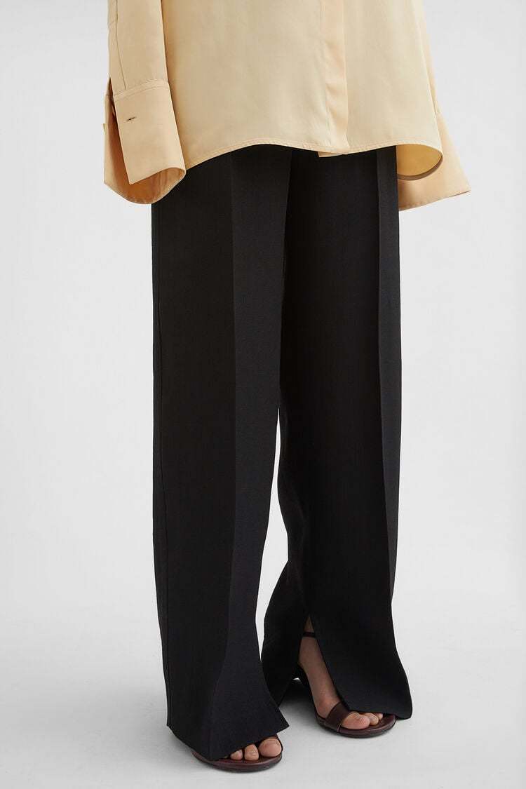 Jil Sander Long Relaxed Wide Leg Pleated Pant In Black