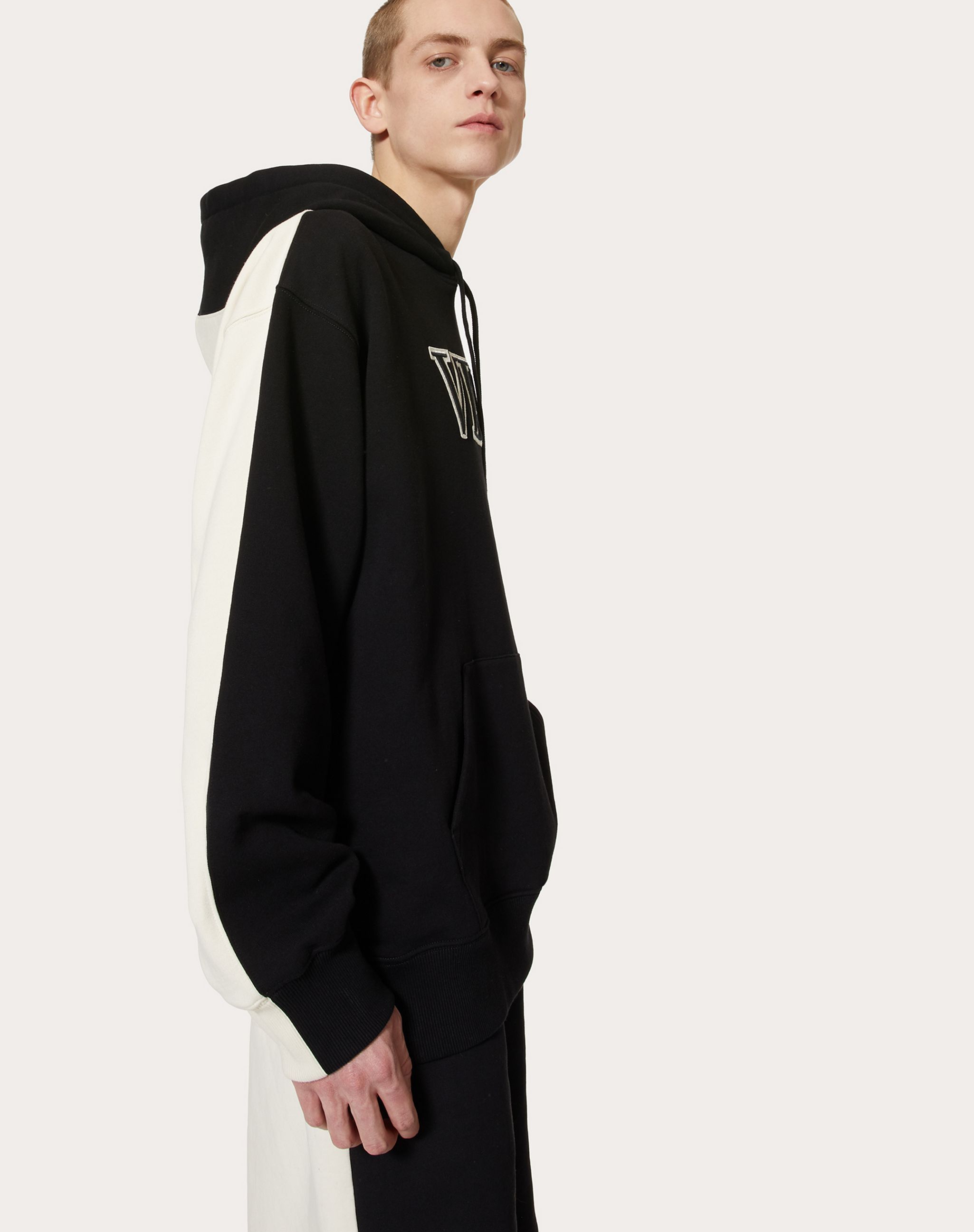 Valentino Logo Detailed Drawstring Hoodie In Black