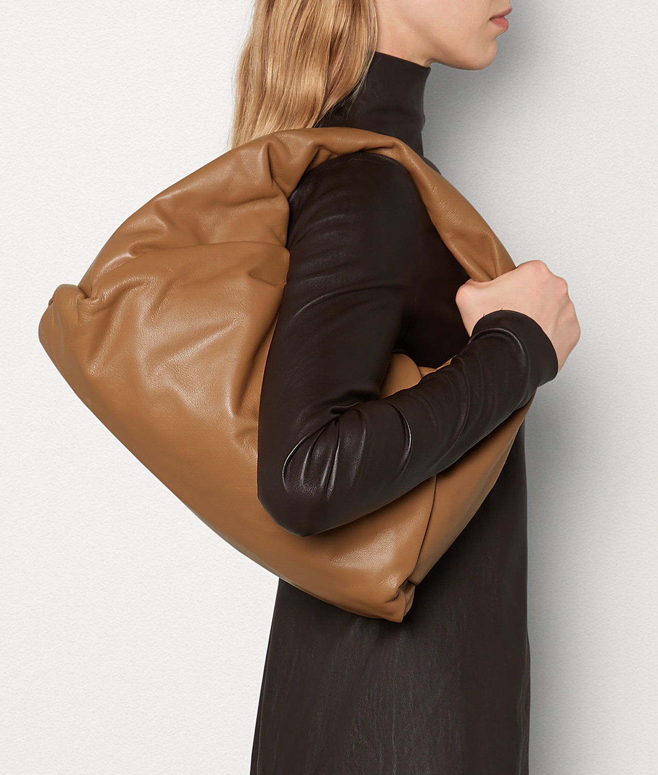 Bottega Veneta The Shoulder Pouch Bag In Brown