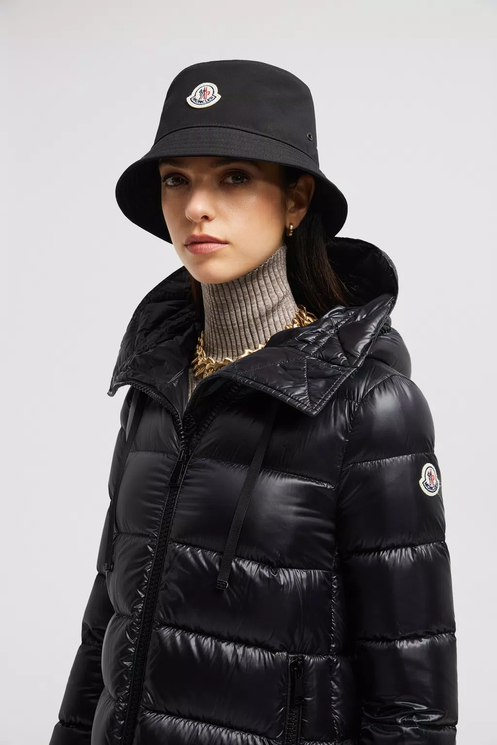 Moncler Logo-patch Bucket Hat In Black