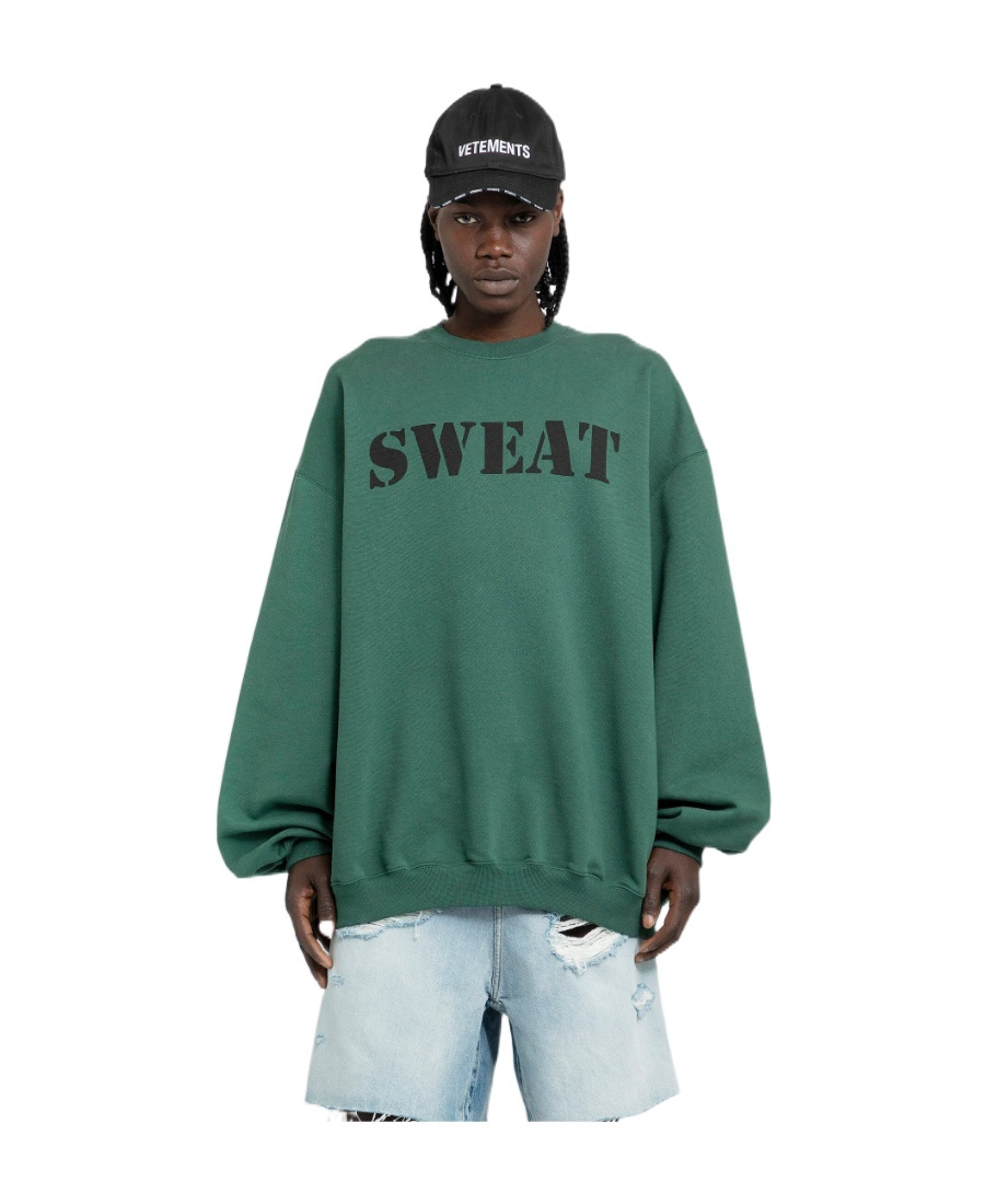 VETEMENTS LONG-SLEEVED SWEATER 