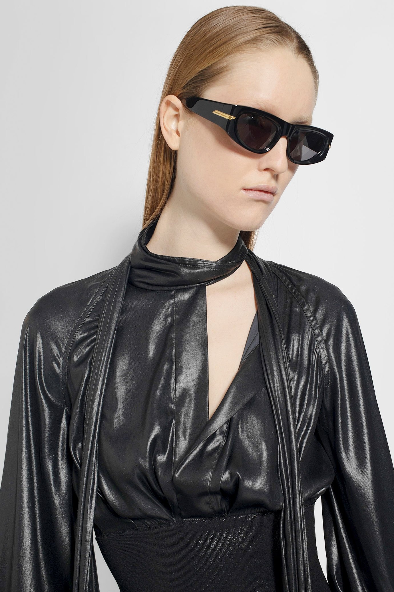 Bottega Veneta Rectangle-frame Sunglasses In Black