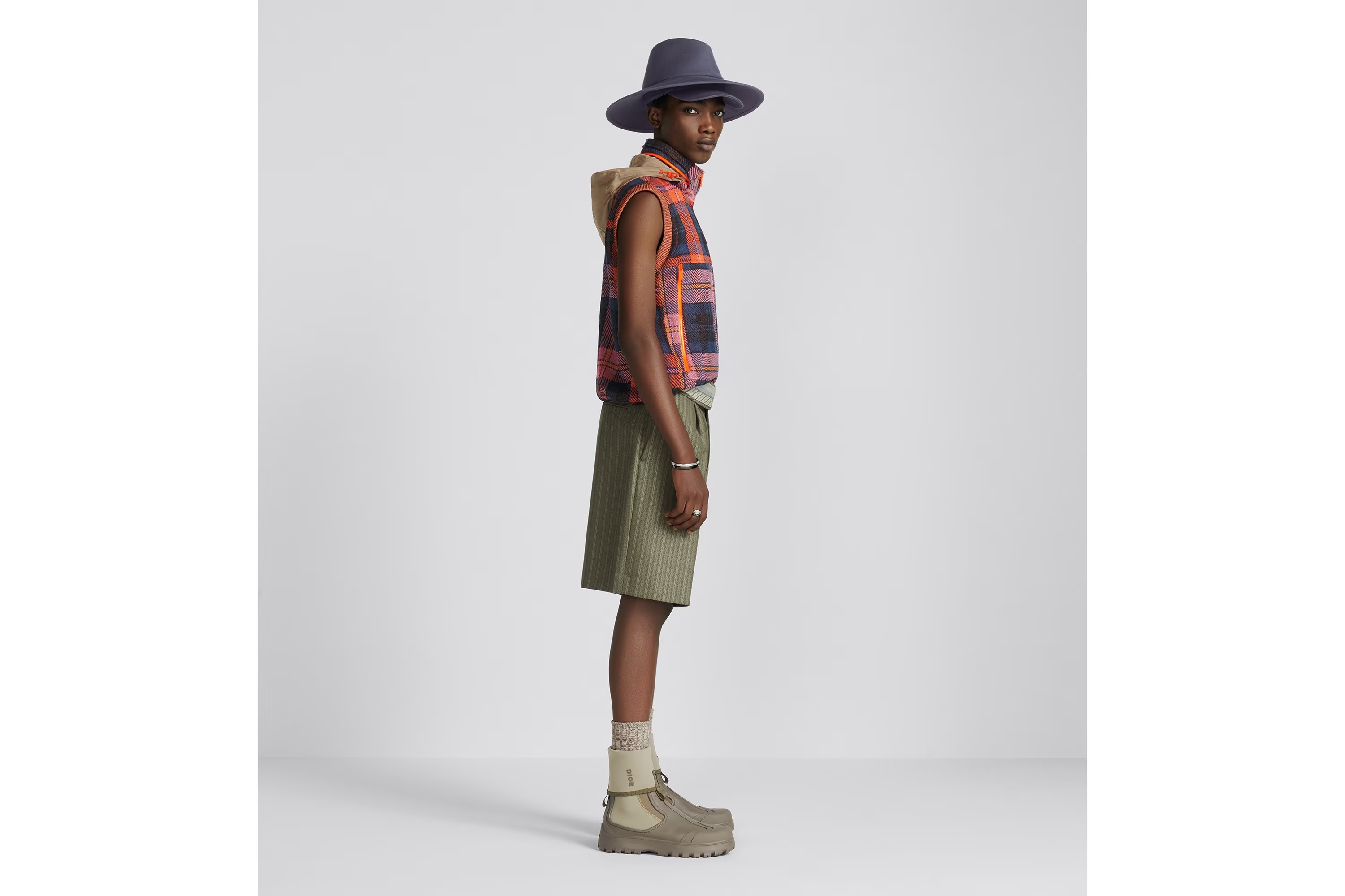 Dior Fold Belt Bermuda Shorts In Gray