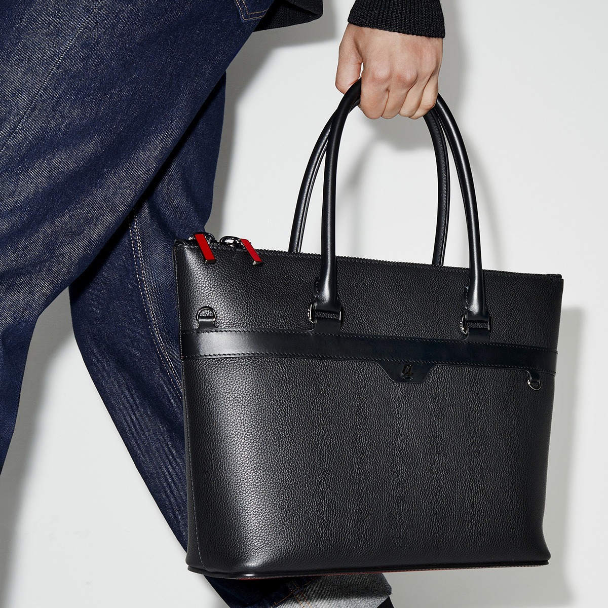 Christian Louboutin Kabiker 2.0 Leather Shoulder Bag In Black