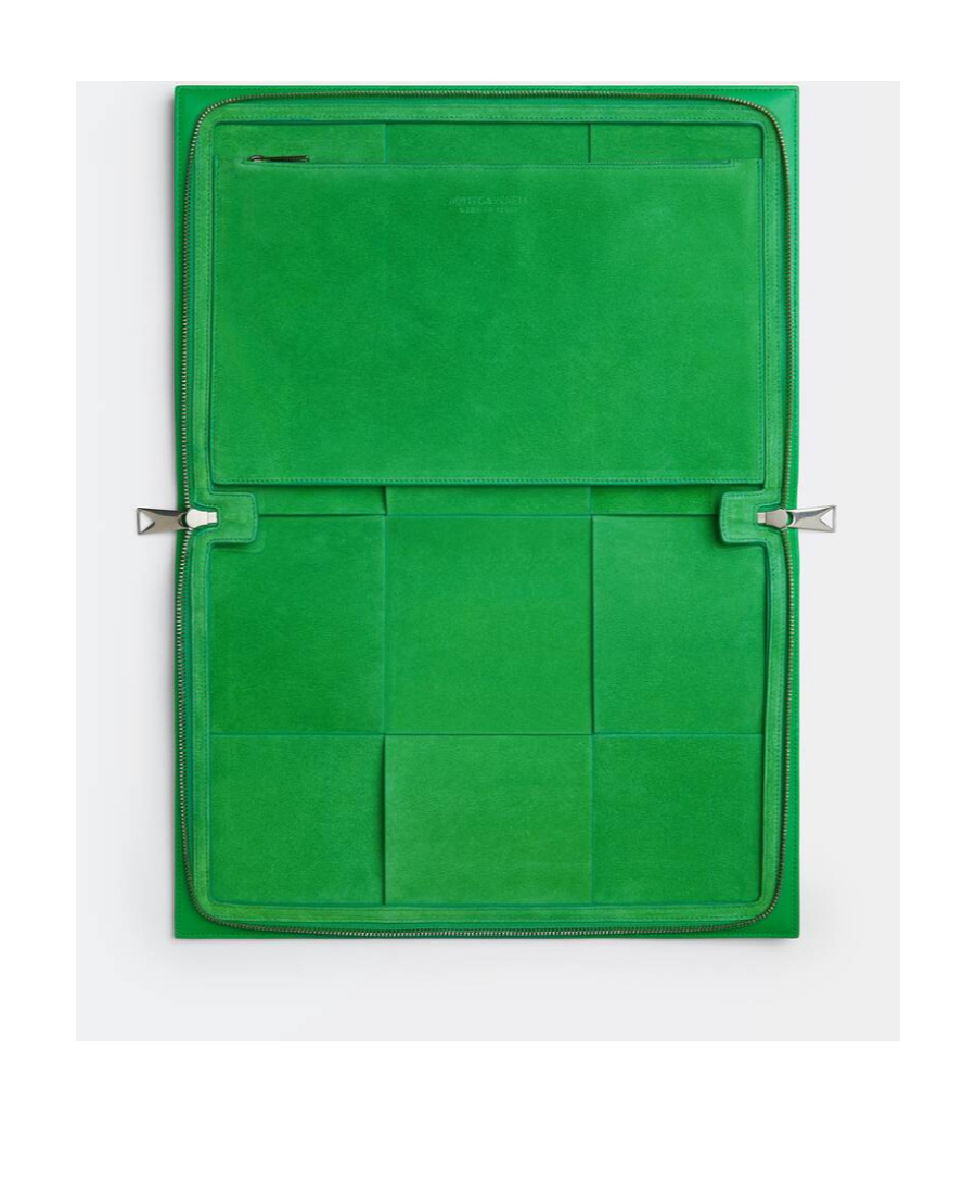 Bottega Veneta Urban Intrecciato Leather Clutch Bag In Green