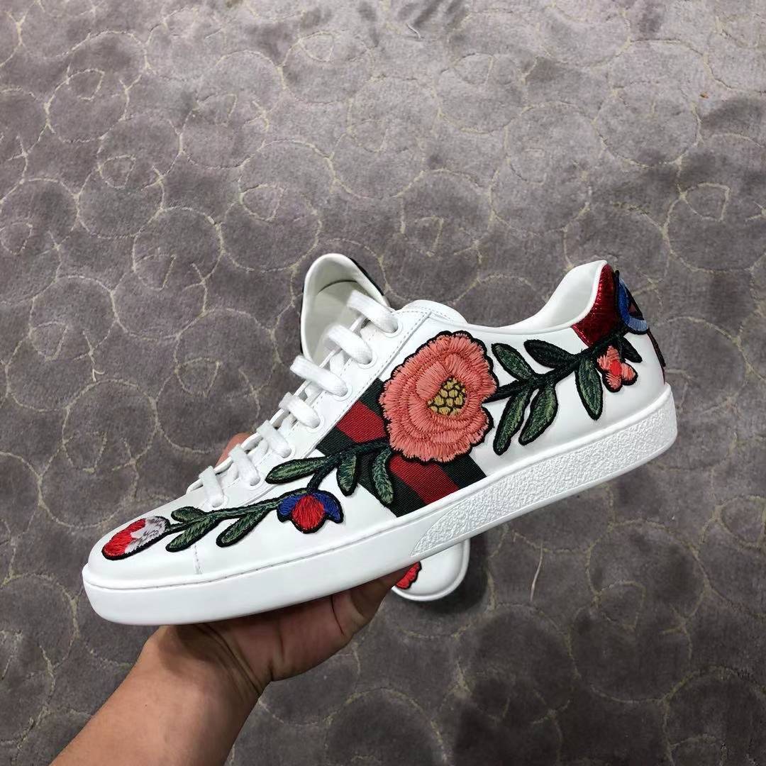 GUCCI ACE FLOWER EMBROIDERY CASUAL SNEAKERS