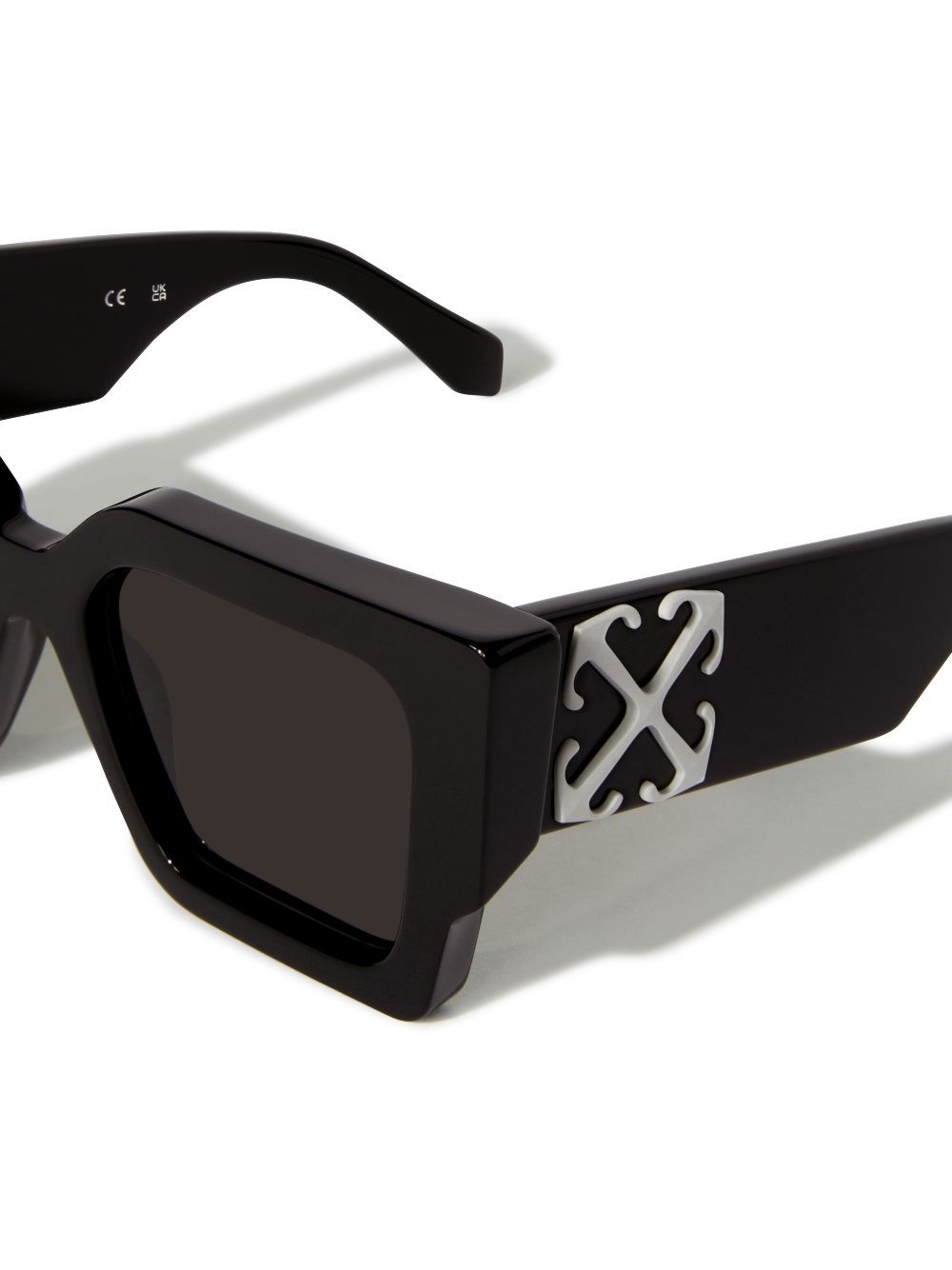 Off-white Catalina Sunglasses In Black