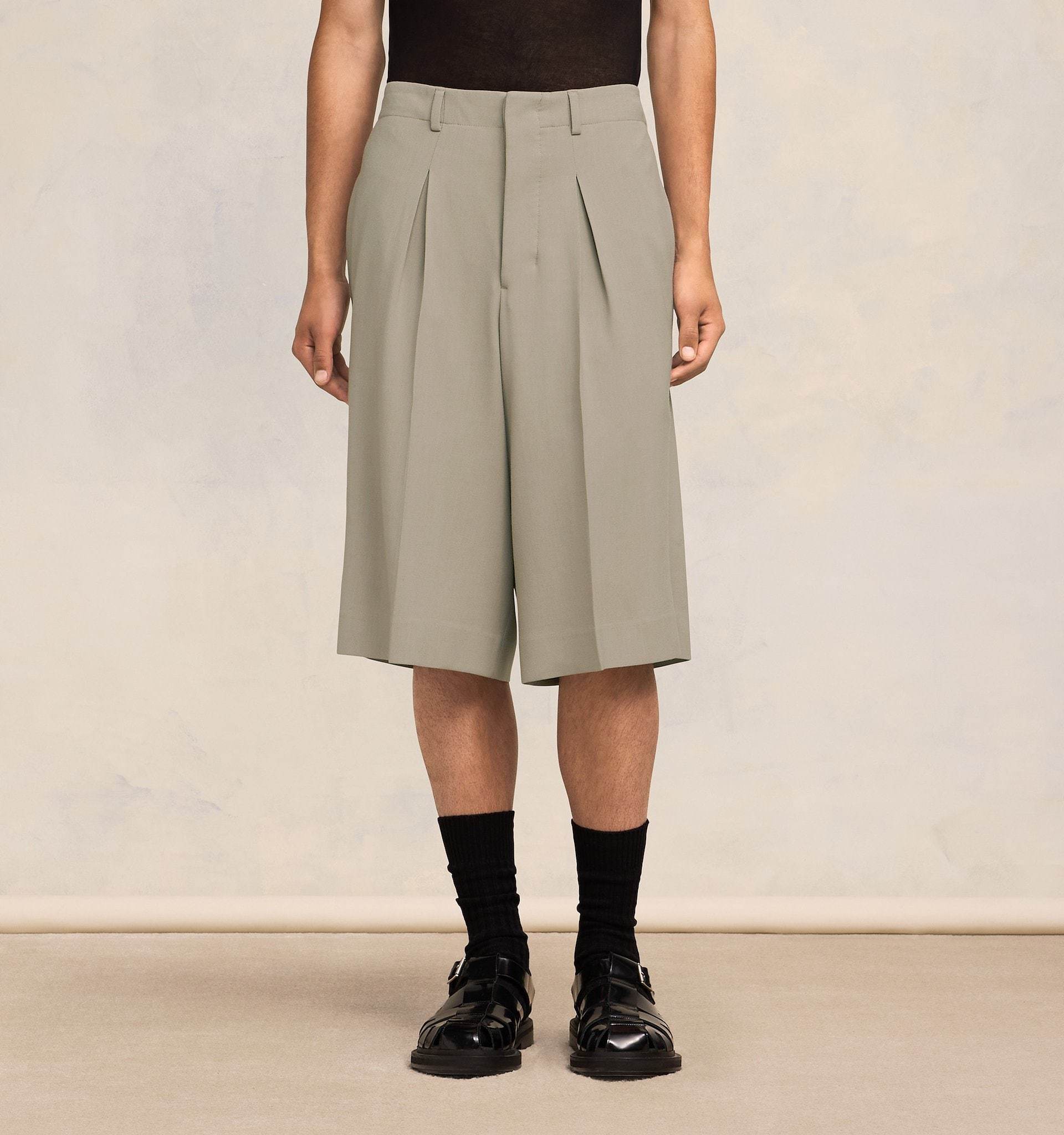 Shop Ami Alexandre Mattiussi Ami Front Pleated Bermuda Shorts In Nude