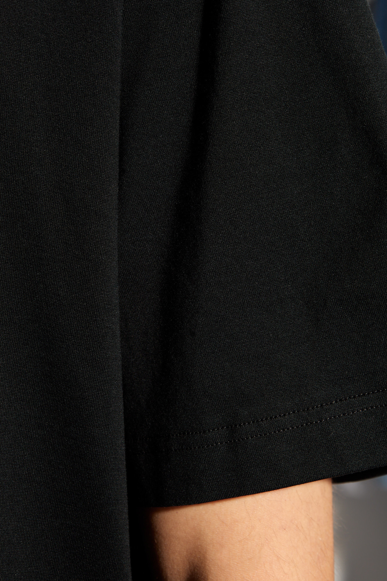 Brioni Silk-blend Crewneck T-shirt In Black