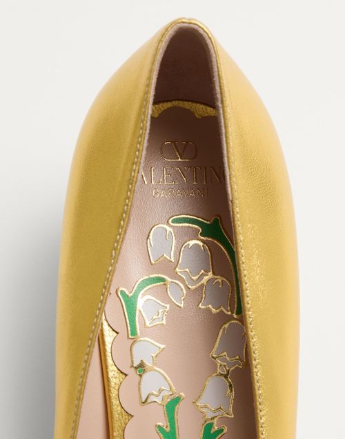 Valentino Garavani Bowow Pumps In Laminated Nappa 45mm Woman Gold 39.5 In Golden