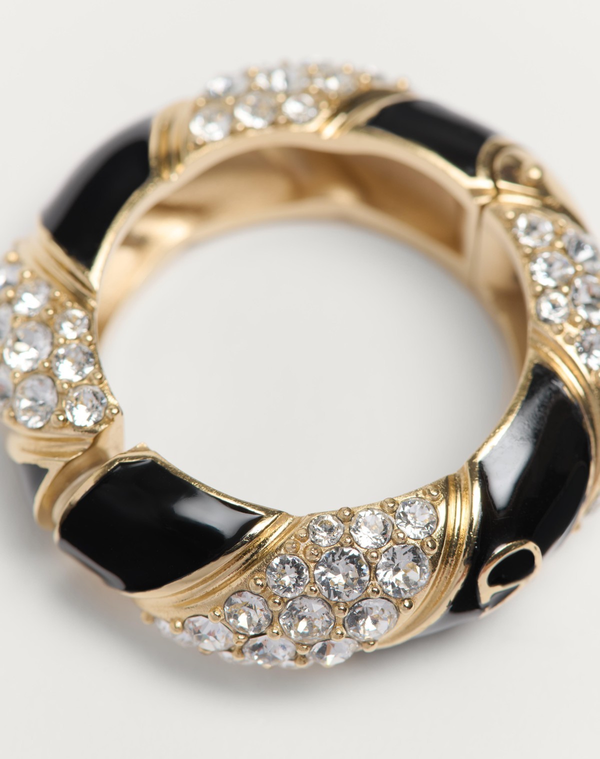 Valentino Womens Oro/nero/crystal Pas Plus Mono Gold-plated Brass, Enamel And Swarovski-crystal Single Hoop Ea In Multicolor