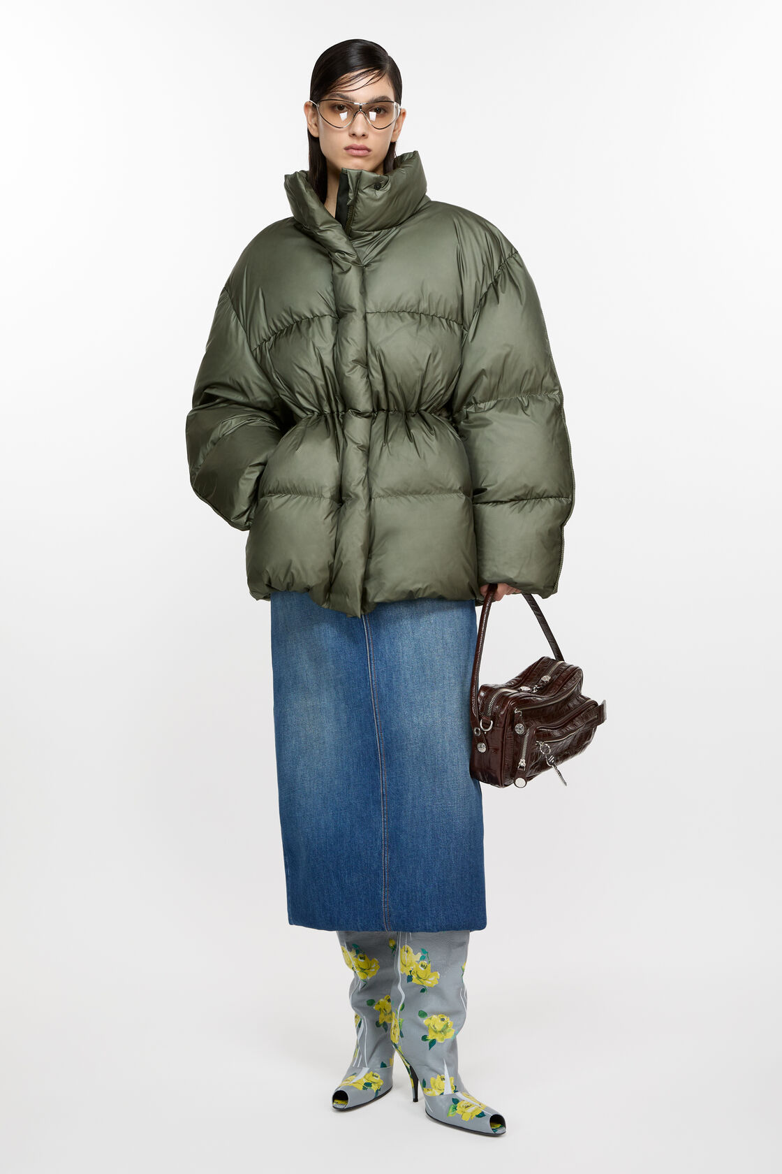 Acne Studios Fitted-waist Puffer Jacket In Green
