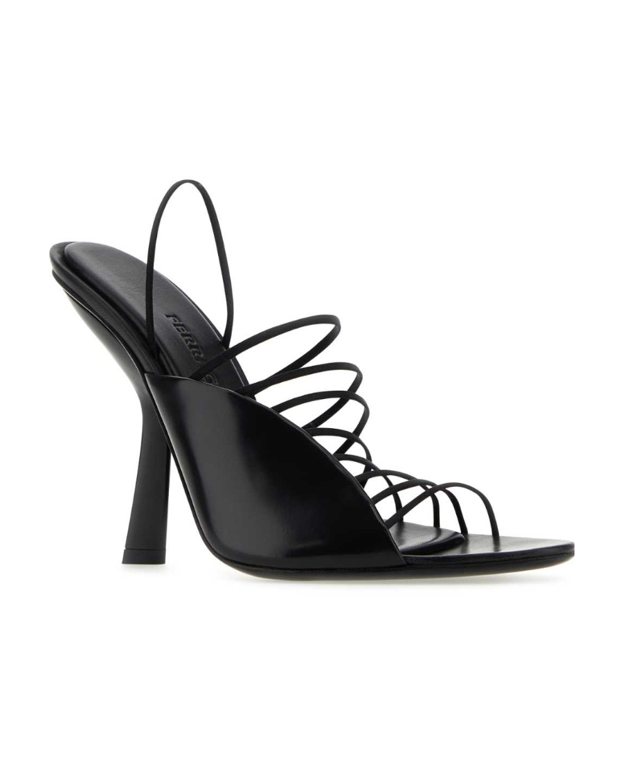 Ferragamo Altaire 105 Strappy Leather Sandals In Black