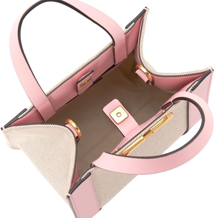 Valentino Logo Shoulder Bag In Nude