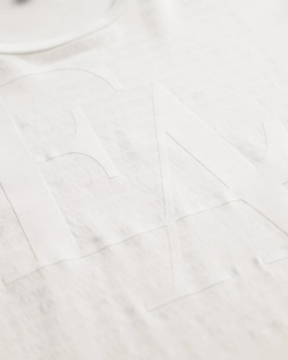 Emporio Armani T-shirt With Round Neck In White