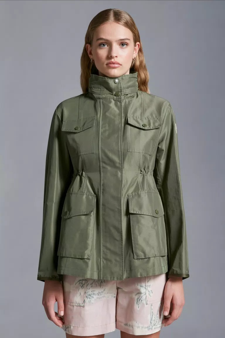 Moncler Ilo Concealed-hood Jacket In Green