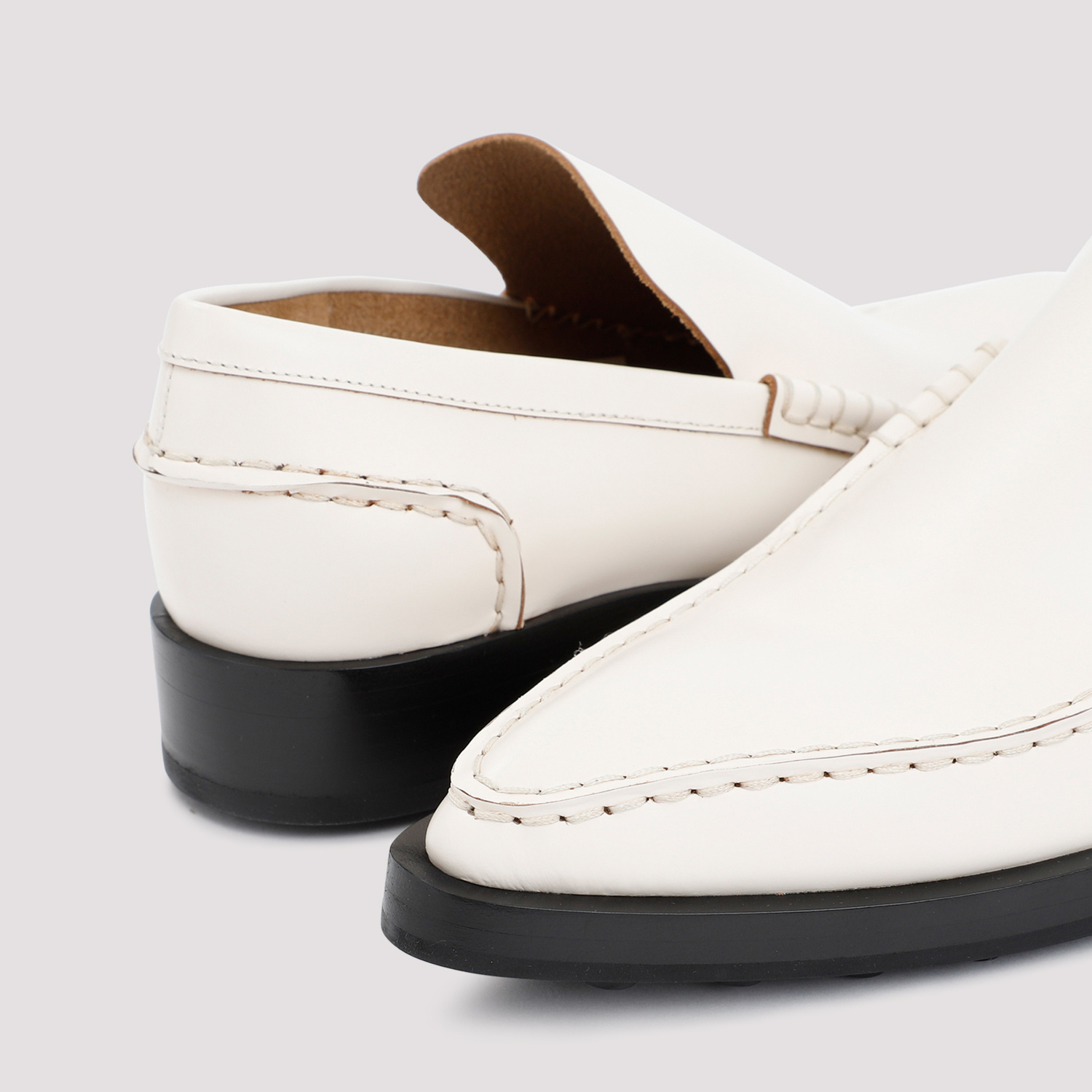 Jil Sander Pointed-toe Leather Loafers In White