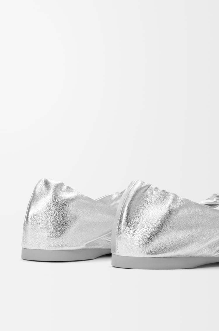 Loewe Pebble Soft Metallic Leather Ballet Flats In Silver