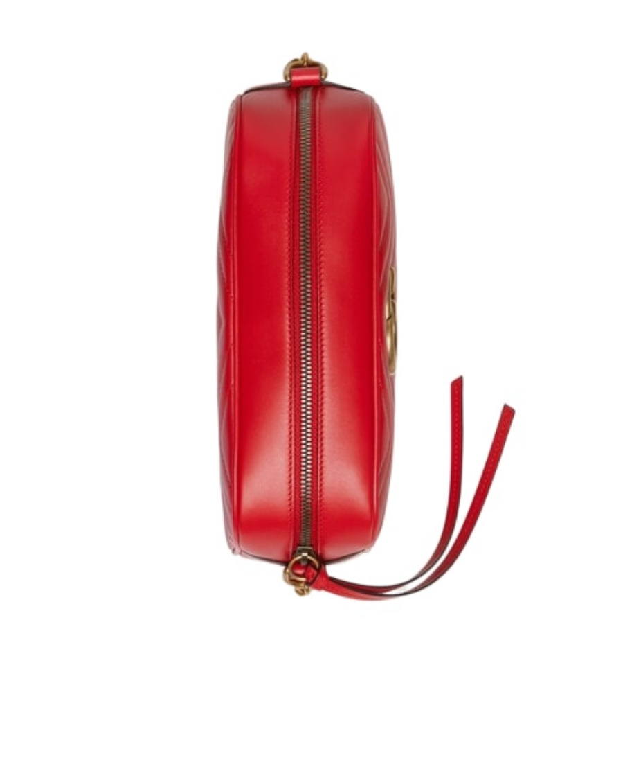 Gucci Gg-logo Matelassé Shoulder Bag In Red