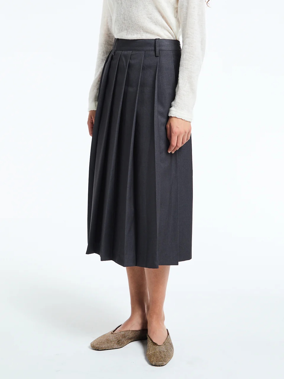 Dunst Pleats Long Skirt In Charcoal Grey In Gray