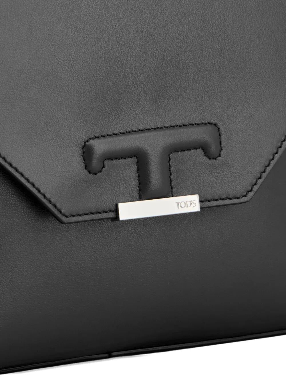 Tod's Small Bag With Strap And Flap In Black
