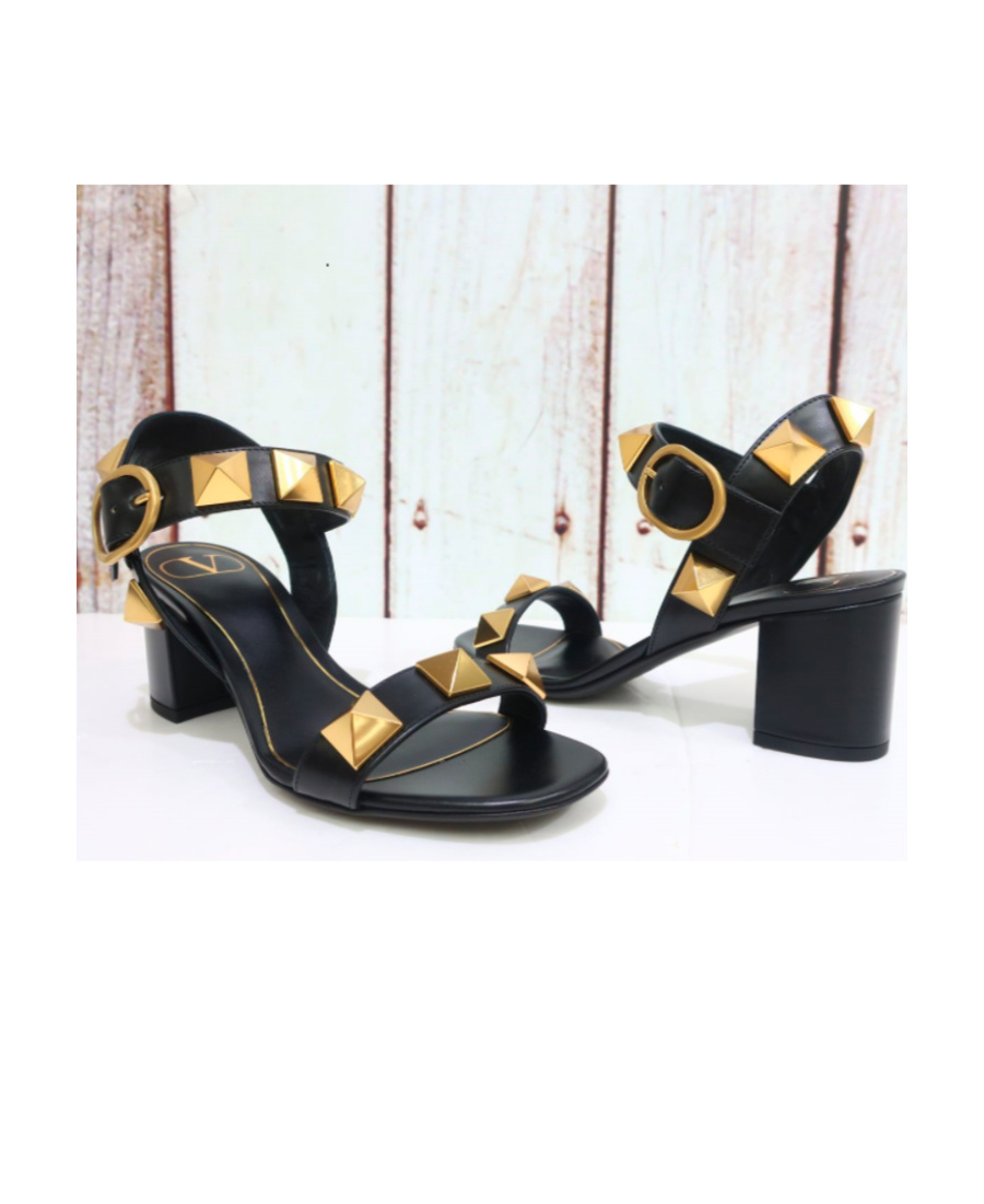 Valentino Roman Stud 60mm Block-heel Sandals In Black