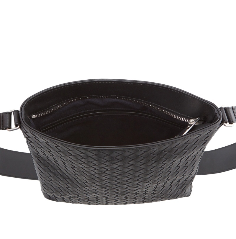 Bottega Veneta Woven Detail Cross-body Bag In Black
