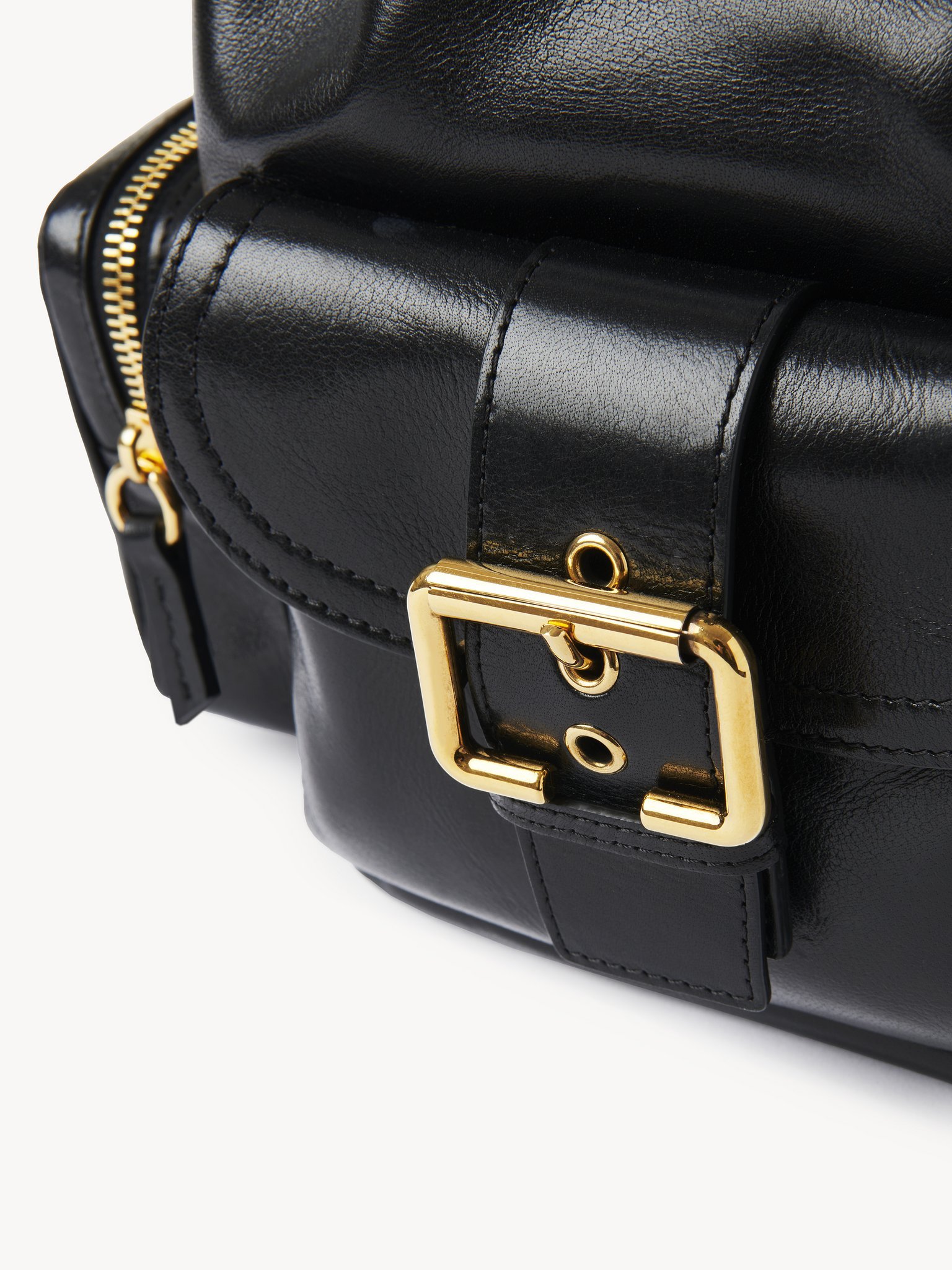 Chloé Camera Bucket Crossbody Bag In Shiny Calfskin In Black