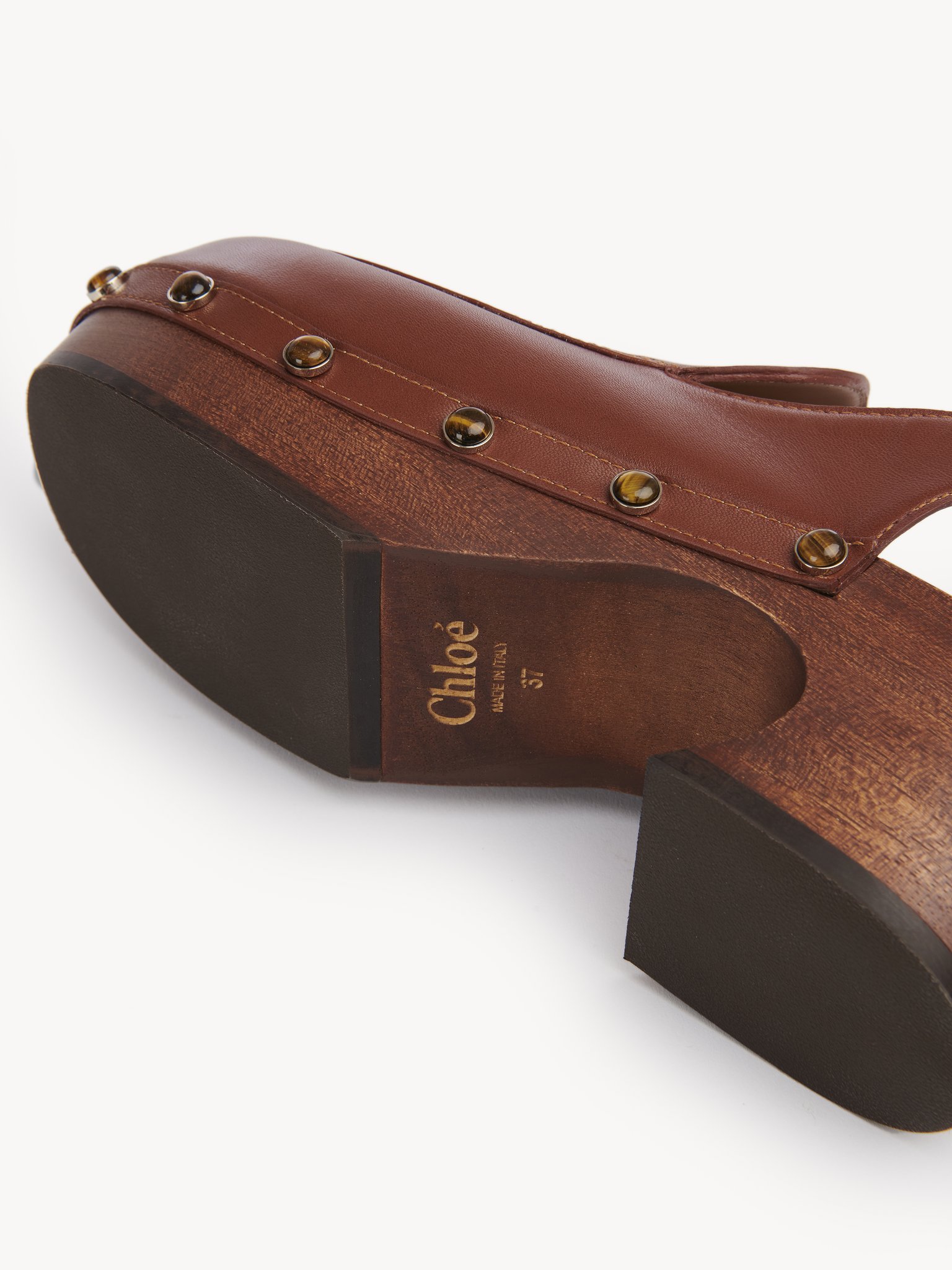 Chloé Brown Aurna Clogs In Red