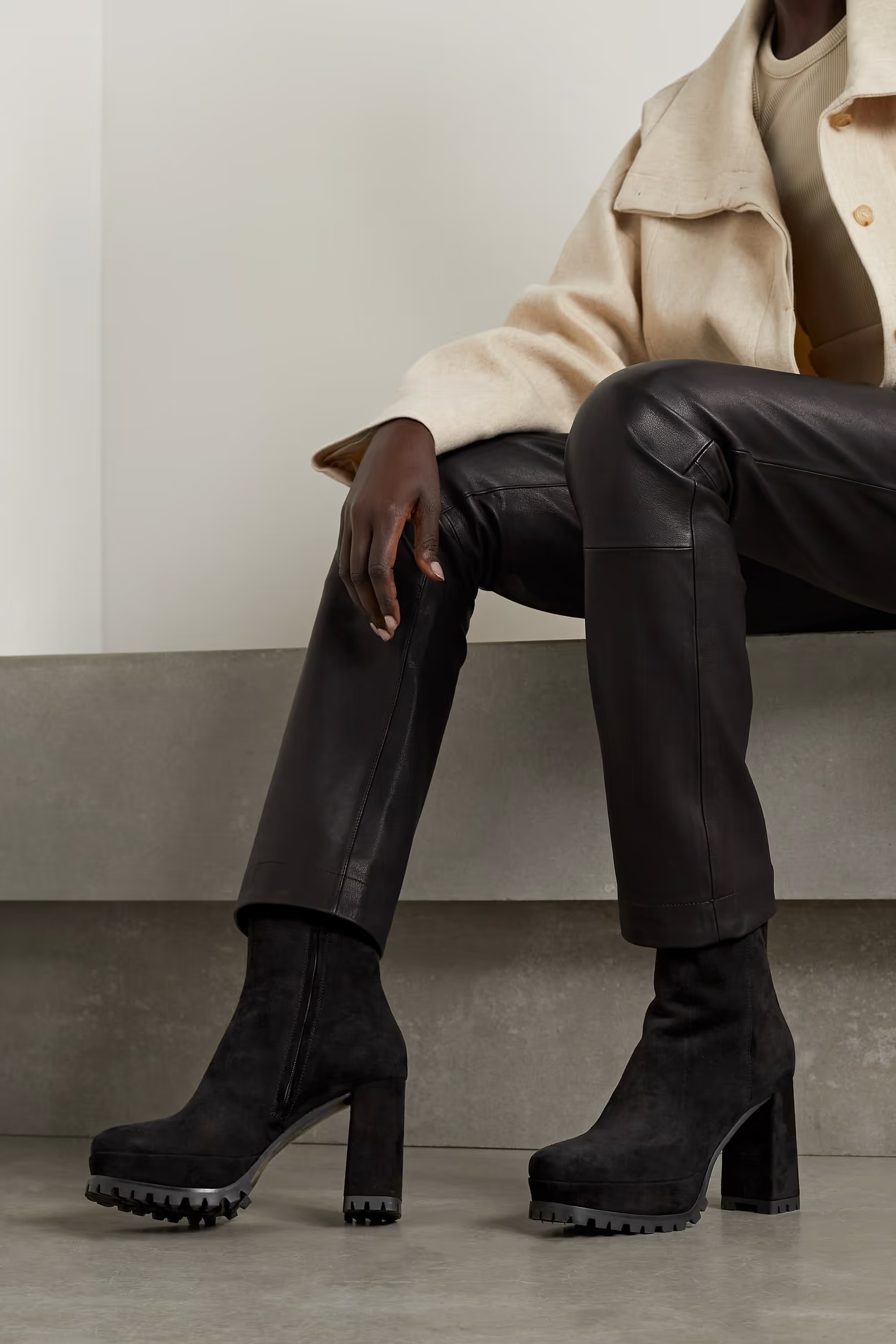 Gianvito Rossi 70 Waterproof Platform And Ankle Short Boots In Black