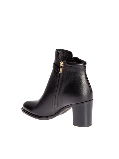 Ferragamo Logo High-heeled Boots In Black