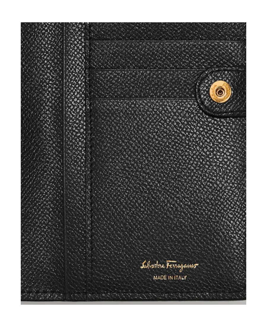 Ferragamo Gancini Continental Wallet In Hammered Leather In Black