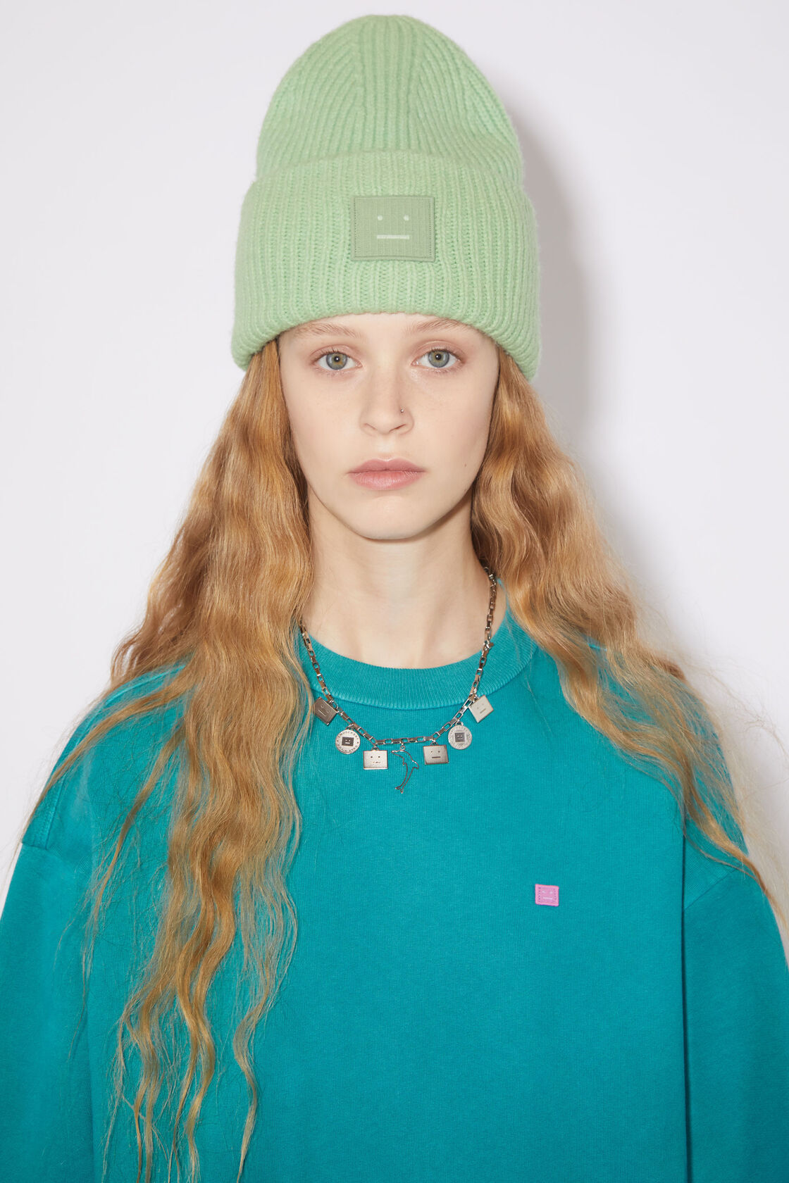 ACNE STUDIOS FACE-PATCH RIBBED-KNIT BEANIE