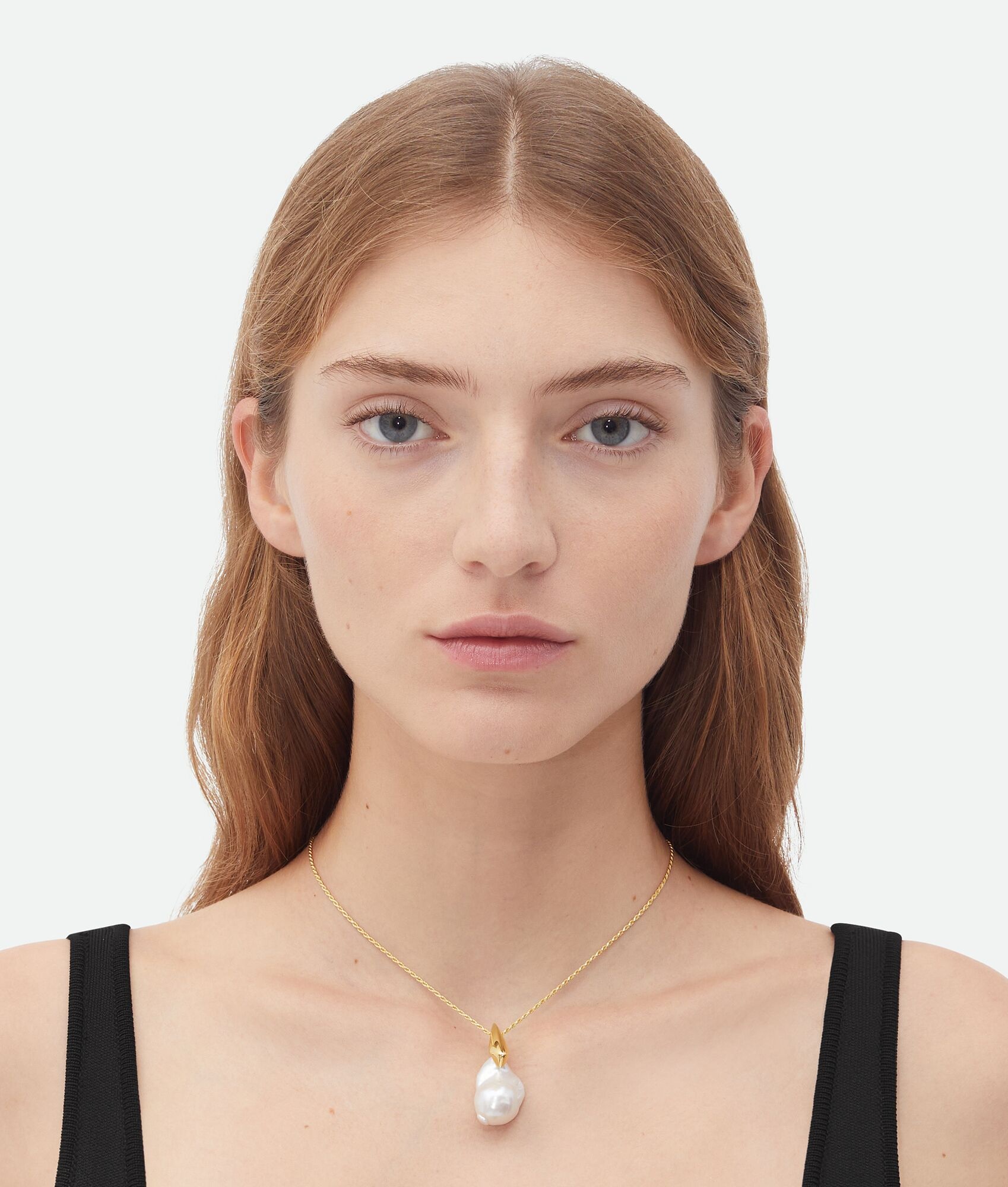 Bottega Veneta Pearl Pendant Necklace In Yellow