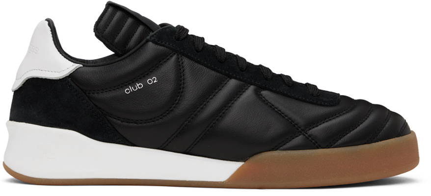 Courrèges Quilted Low Top Sneakers In Black