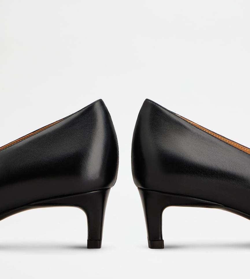 Tod's Pointed High Heels