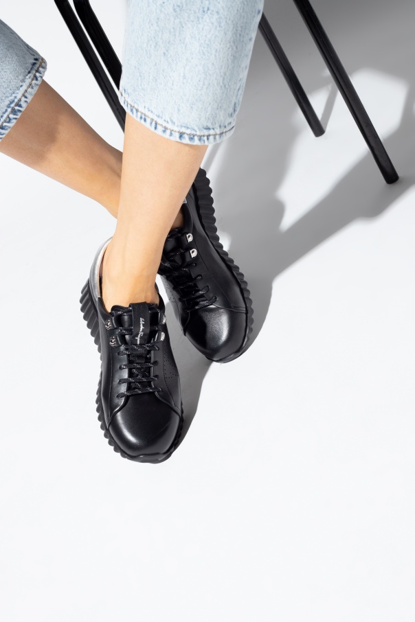 Ferragamo Ninfa Leisure Sports Shoes In Black