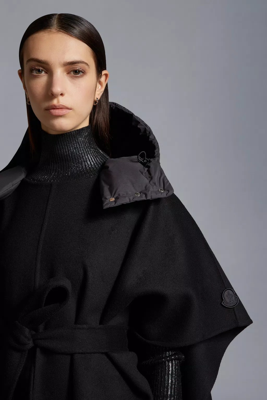 Moncler Hooded Logo Wool Cloak In Black