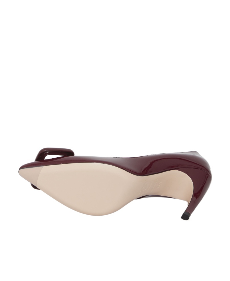 Roger Vivier Coch Buckle Patent Leather Pumps In Red