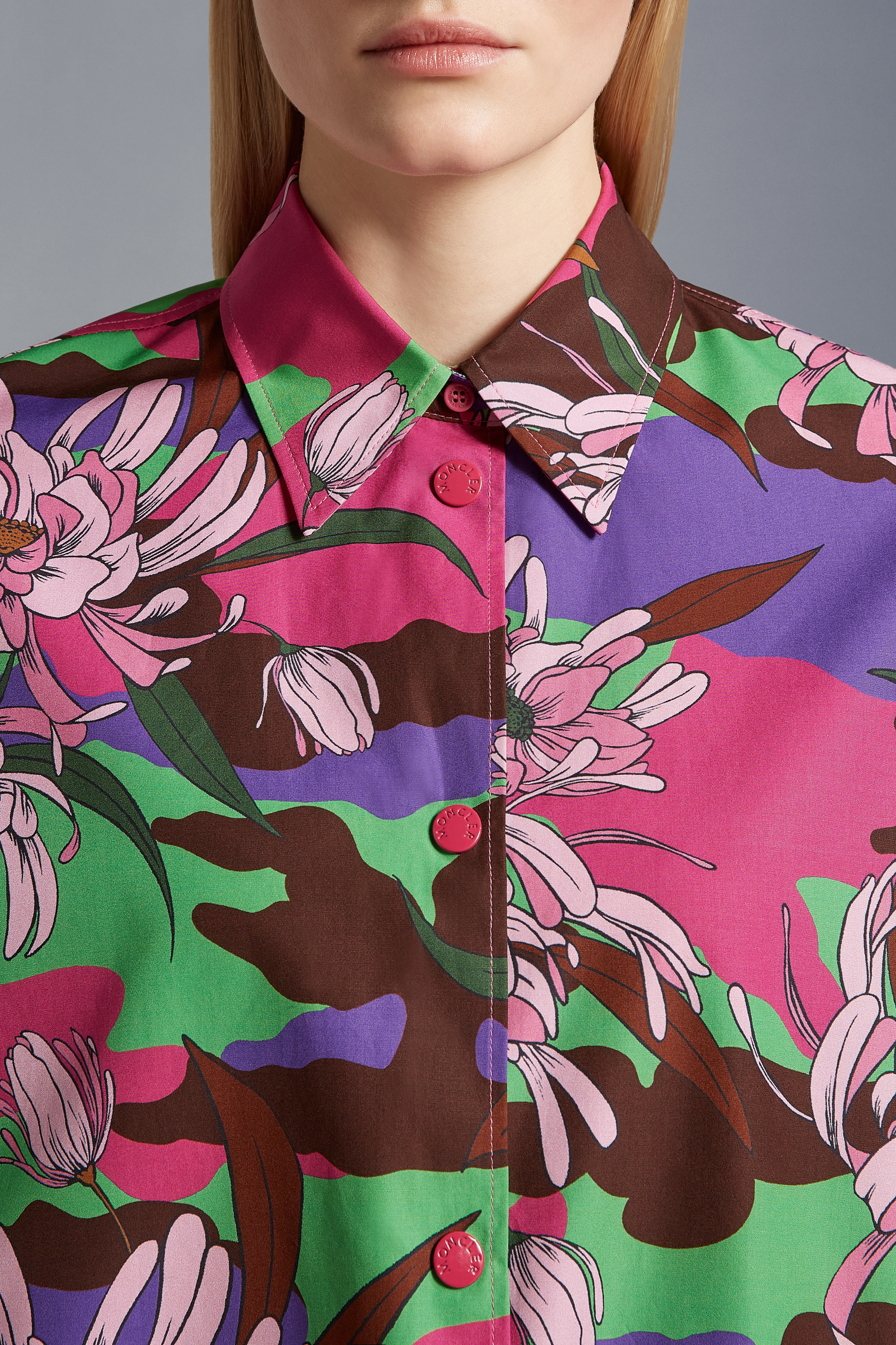Moncler Cropped Floral-print Cotton-poplin Shirt In Black