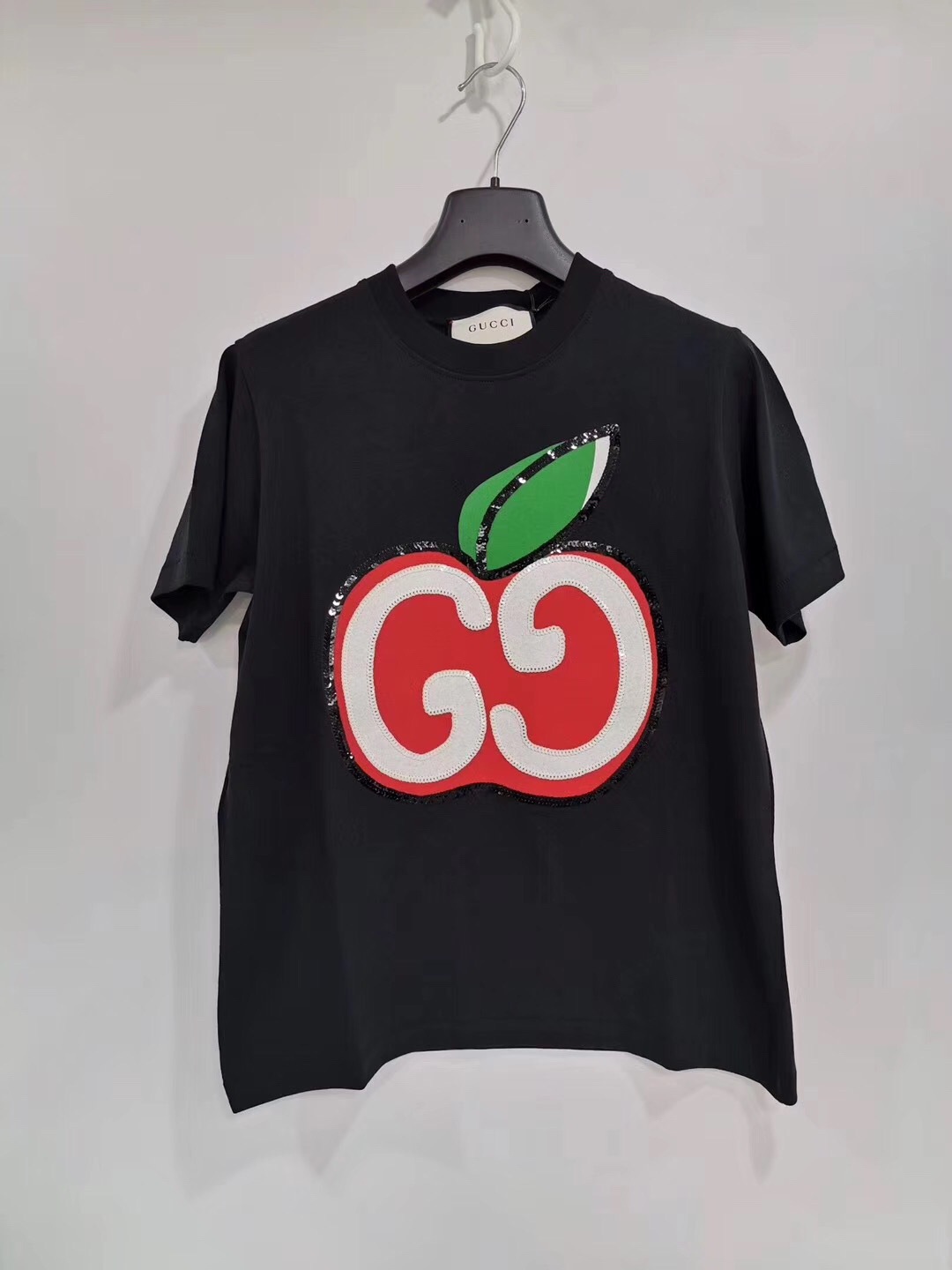 Gucci Gg Apple Logo T-shirt In Black