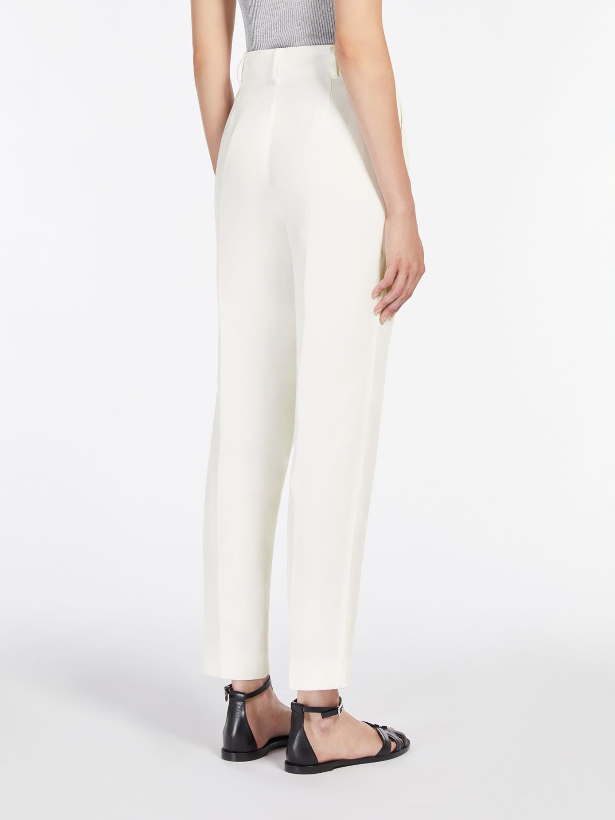 Max Mara Carrot Pants In White