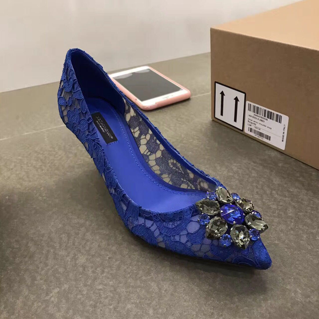 Dolce & Gabbana Bellucci Taormina Lace Pumps In Blue